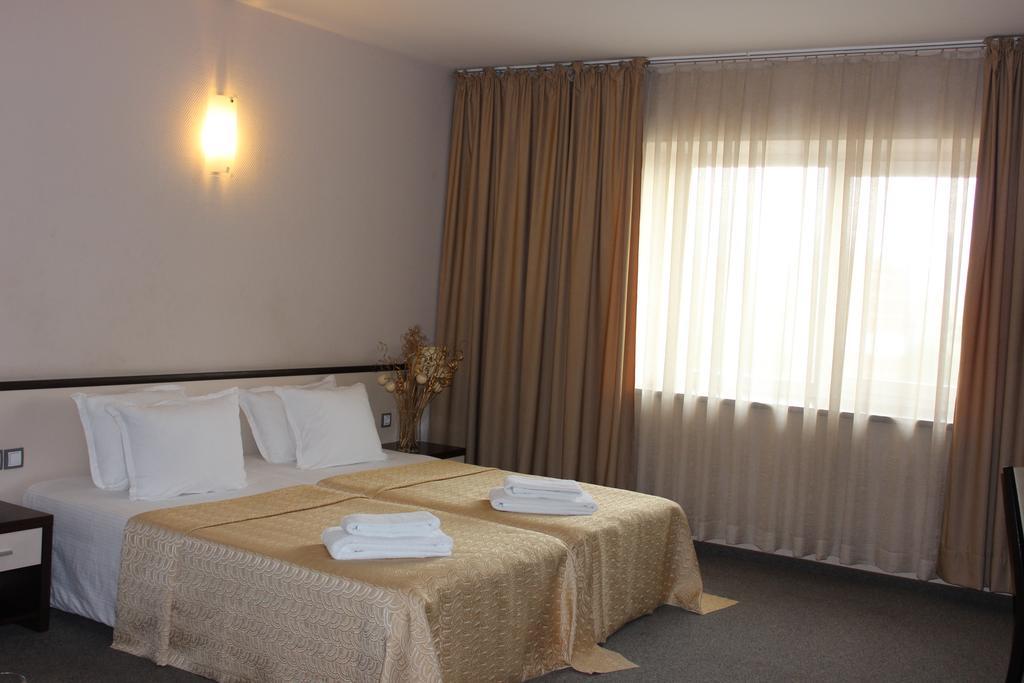 Kendros Hotel Plovdiv Quarto foto